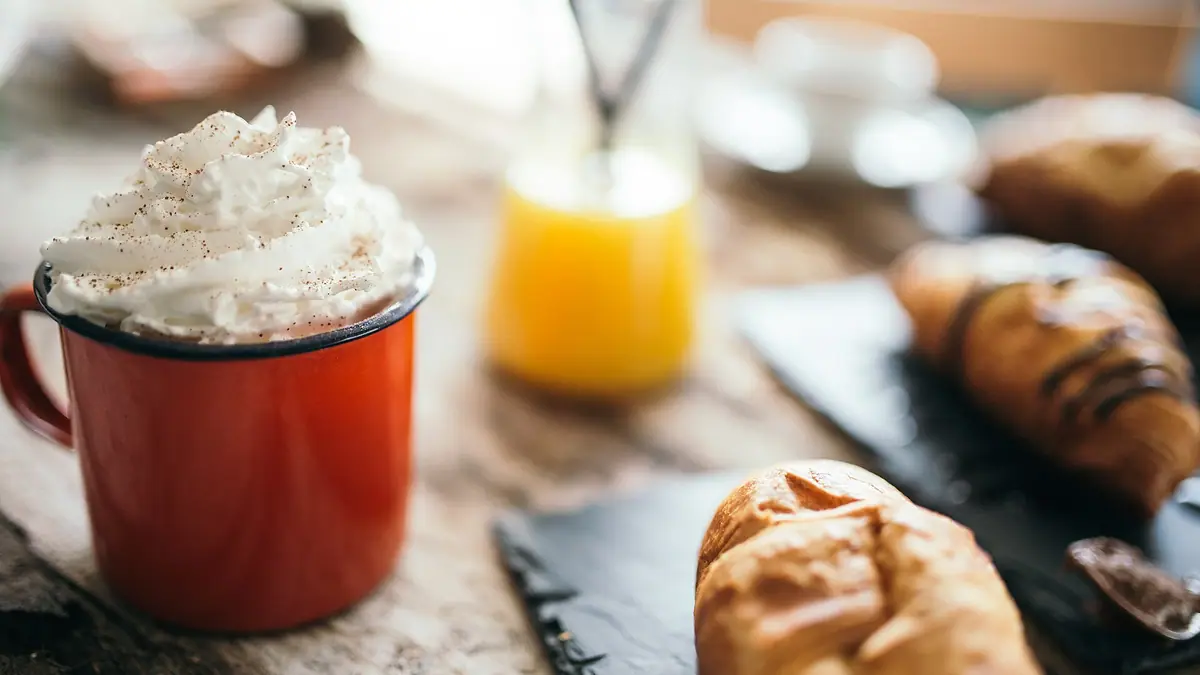 The Bay Cafe and Bakery – bakery & café in Ilfracombe town centre